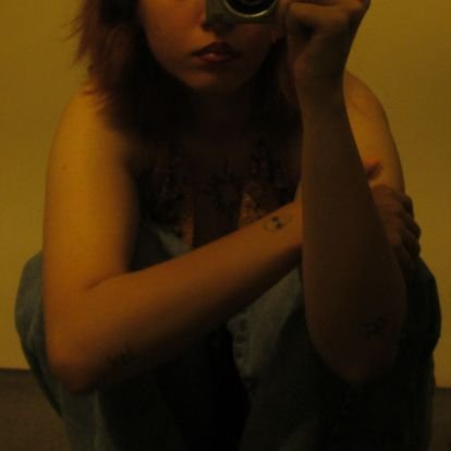 sepyddeh's profile picture. نکنه تو می‌خوای حرص من رو در بیاری؟