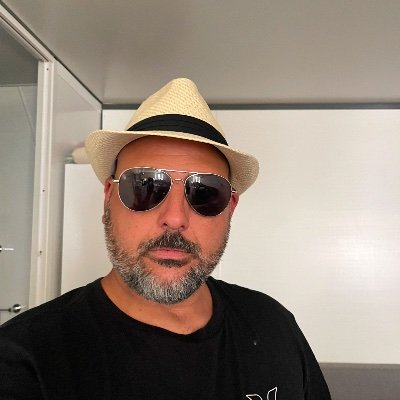 Pasqual19822's profile picture. 