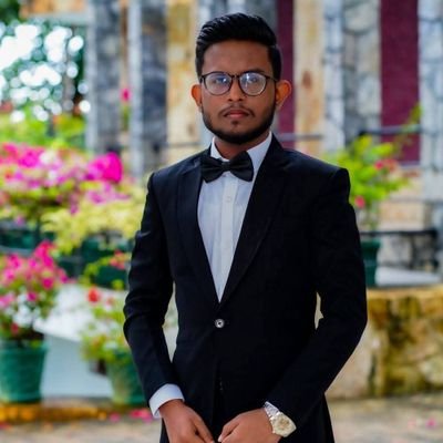RavoPrime's profile picture. Software Engineering Student | Software Solutions Dev
Building projects • Sharing my journey
Portfolio & GitHub below 👇