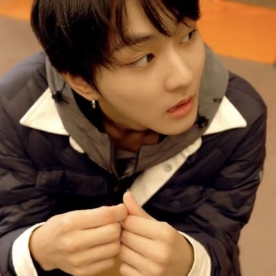 loeycores's profile picture. who up for ao3 doomed yaoi