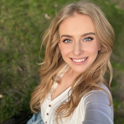 Ana22615682's profile picture. Laughing at myself every day—life doesn’t have to be so serious 🤪 | If you love stargazing, let’s chat 🌟