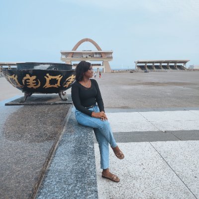 KoredeisHer's profile picture. | A wanderer in search of a wonder💆‍♀️| Vibing on a relaxed frequency 😴| My heart belongs to romance always💞