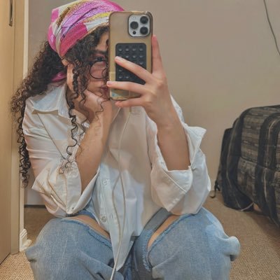 ninnaperz's profile picture. 