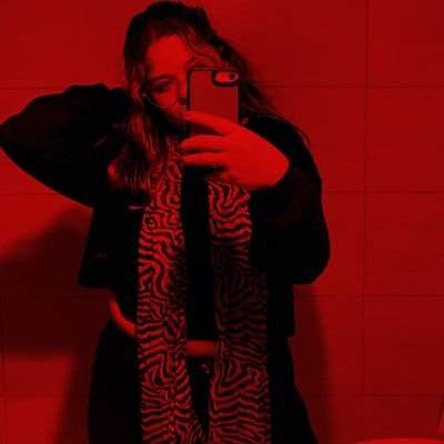 _lizlezcanook's profile picture. 