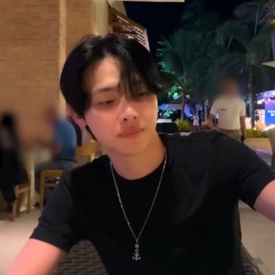 maedarikuzinho's profile picture. ⠀⠀⠀ “será que o han jisung já almoçou hoje?” ⠀⠀⠀ ⠀⠀⠀ ⠀⠀são joão de meriti 📍