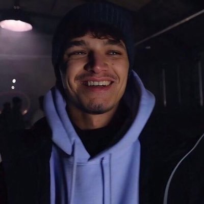 monacopapaya's profile picture. #BELIEV4 | emotionally stable until sunday