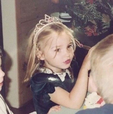 yo9ist's profile picture. 