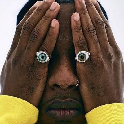 24oct0ber's profile picture. Sapiosexual|