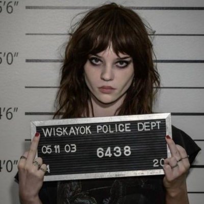 cybergl0omy's profile picture. 