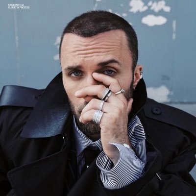 touabesbilico's profile picture. +=+ | Inês stan💛 | Inox, Squeez et Maghla les goats✨