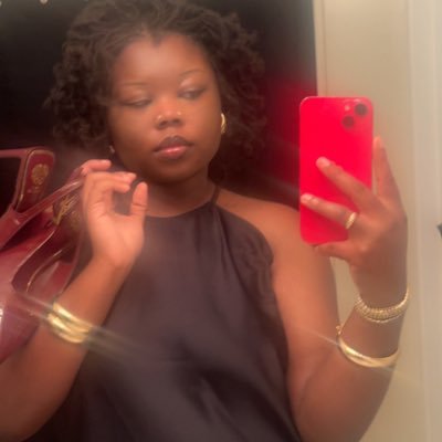 danatoniae's profile picture. reoccurring metamorphosis = existential life crises