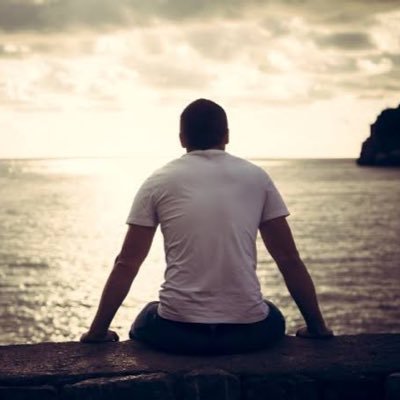 esrefzade1's profile picture. 