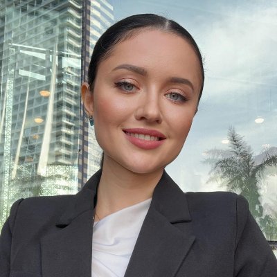 AnnaRadziwi's profile picture. A single mother works hard to take care of her daughter, and she only wants to take good care of her parents and her daughter.