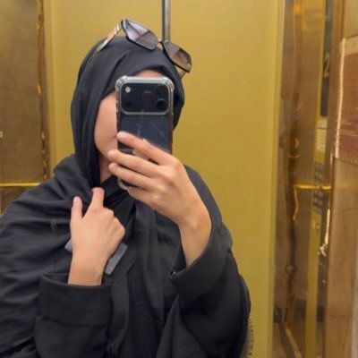 sxhxrxb's profile picture. كل شيءٍ جميل في وقته