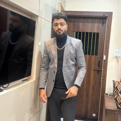 kakke_8's profile picture. Motivated human being!!!
#B.COM,MCOM,MBA ,CA FINALIST & EQUITY ADDICTED !