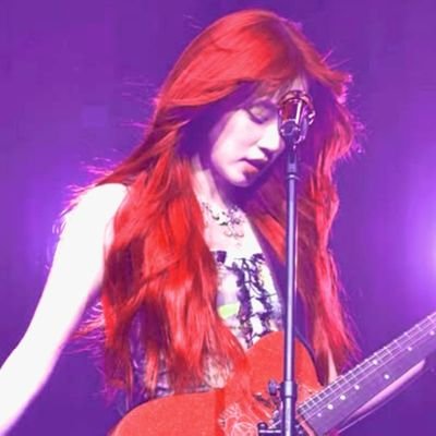 kriss_adlers's profile picture. амбассадорка болезней / радфем взгляды / lesbian / adhd / intj 6w7 / literature, games, manga, fs / #нетвойне / #saveafghanwomen / 🃏