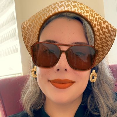 begonvillerr's profile picture. Deniz anası.