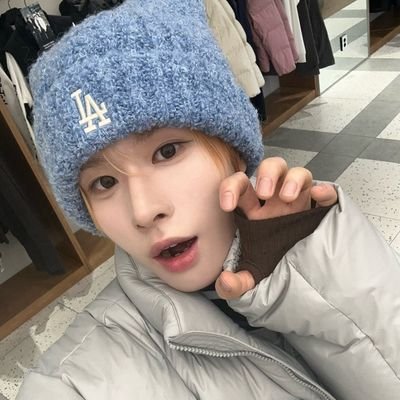 Bykyungminsgirl's profile picture. 42 since predebut!!!!! I love my lemon tbh ✩ #TWS, #KYUNGMIN ★TO THE LEFT SIDE TO THE RIGHT SIDE ★🐥 09' liner! she/her #1 freestyle enjoyer