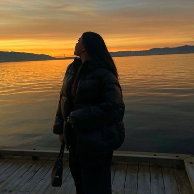 dralizeyyy's profile picture. Mujhe kya , Mai tou hu hi ⛳️