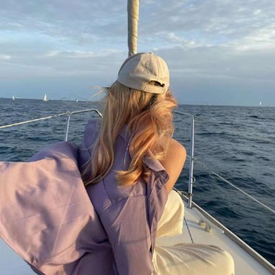 Emily7984z4's profile picture. Swimming, yoga, and fitness are part of my daily routine. I dislike pornography and swearing.