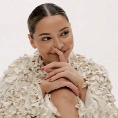 scftflorals's profile picture. if you ain’t kissing, you ain’t simping