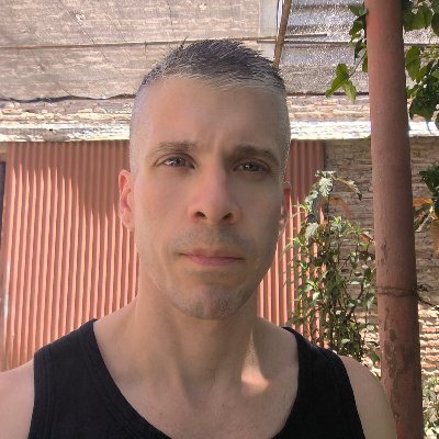 EmaPilchita's profile picture. AWS Solutions Architect / GCP Certified Architect.

Del Club Atletico River Plate