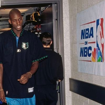 lostincultpop's profile picture. Ici, on parle Pop Culture à travers la musique et le cinéma.
Je suis la NBA depuis 26 ans.
Supporter des Timberwolves, du PSG et de l'Inter.
Fan des Neptunes.