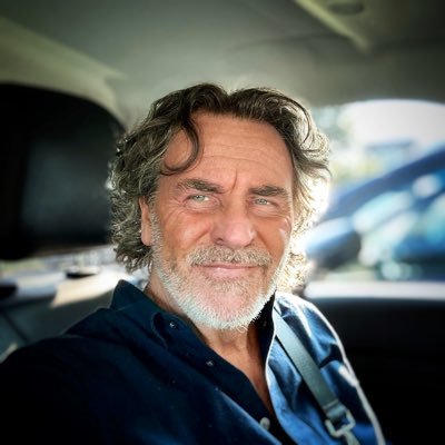 __lo_ste__'s profile picture. ★ this way or no way. you know, I'll be free. ★