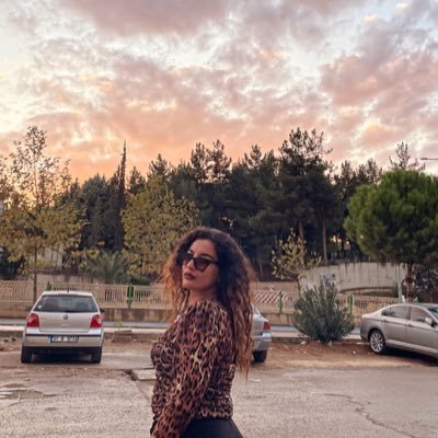 SmeyraKarakurt2's profile picture. Yüzyıllardır beklenen öğretmen💫önce ırkım sonra yurdum sonra sen🇹🇷