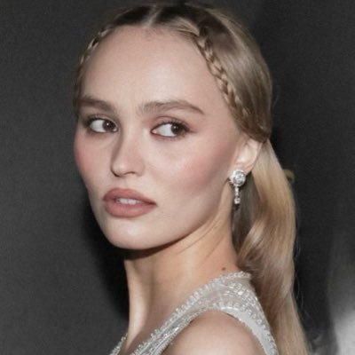 fateofivy's profile picture. computer science student. 27 yrs.