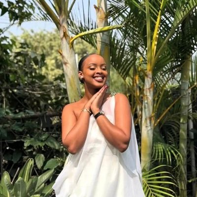 colinez0's profile picture. Spreading vibes and smiles  🥰❤️