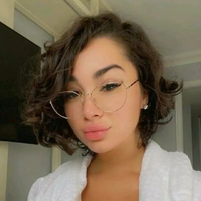 Elena0651's profile picture. Keep your face always toward the sunshine, and shadows will fall behind you