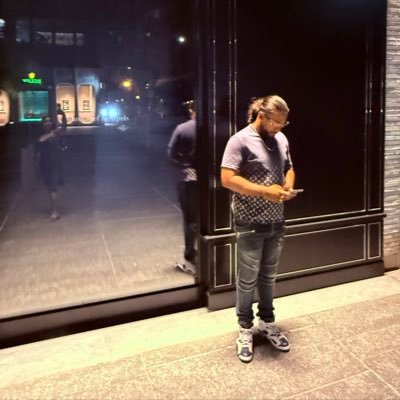 AintNunFree_SB's profile picture. Eyes closed, just swangin’..