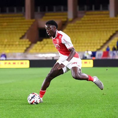 Laurent194743's profile picture. La moto procure la sensation de vitesse et de liberté, tandis que le foot offre la passion😎Supporter de l'AS Monaco🔴⚪