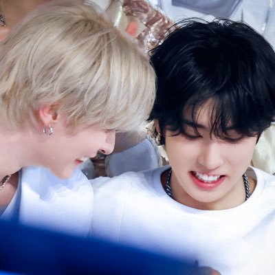 AmorFati_9800's profile picture. #리노 #한