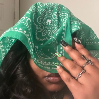 tasteedarainbo's profile picture. no fucks given🥱🖕🏽 4kT💚 Straight gang shit , no lame shit🐍 Legaci’s Auntie 🐐💓