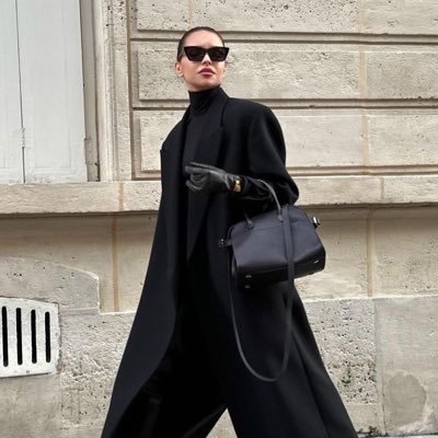 alaa123Lolo1's profile picture. Later⏳️ .. At the right time 🎻☕️🐎