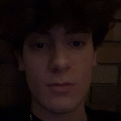 dannie9er's profile picture. creator - manager - guitarist - 6’7” (kinda short..)