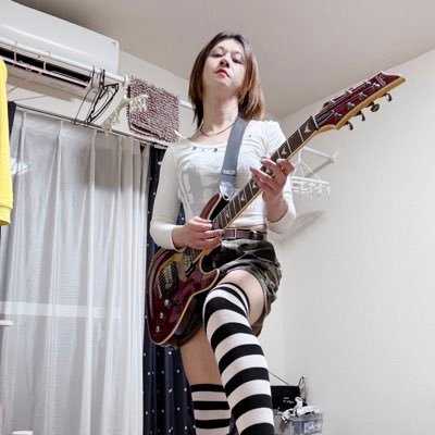 rumi_music666's profile picture. 公務員/7StringsGuitarist./Necrotic mind/LonelyOrchestra/DTM/GID/猫/SSW/コスメ/美容/離婚/強く生きる/結婚→育児→離婚故、もう恋も恋愛も結婚もしない。独自の音楽ジャンル"Lonely Orchestra"で活動中