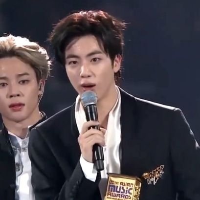 allourstars2's profile picture. Hi I am Stars I love to play Wii=Swordplay,Roblox=Piggy I love pets,wanna be artist.I hope u hv a good day,Huge #BTS Fan, @cutie00019 is my cat♥️💜⟭⟬E ARE B⟬⟭CK