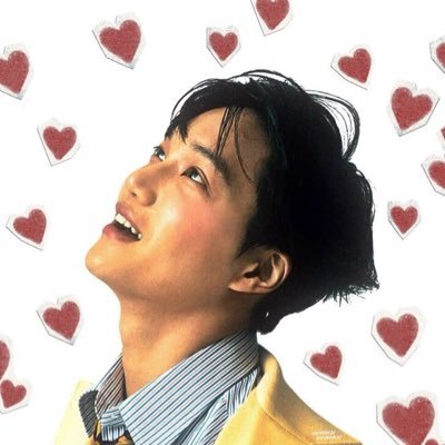 exoneoteez's profile picture. How do I make this about exo?  😭🫶🏼