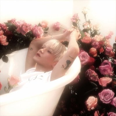 voidyeo's profile picture. 𝐓𝐢 :: 𝐁𝐥𝐚𝐜𝐤 :: 𝟐𝟒 :: 𝐀𝐭𝐞𝐞𝐳 𝐅𝐨𝐫𝐞𝐯𝐞𝐫 :: 𝐅𝐚𝐧 𝐀𝐜𝐜𝐨𝐮𝐧𝐭 :: 𝐊𝐮𝐧𝐧𝐢𝐞 :: 𝐇𝐚𝐤𝐮𝐧𝐚 𝐌𝐚𝐭𝐚𝐭𝐚 :)