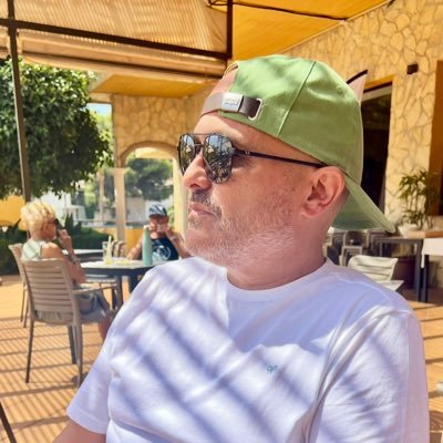 Antyfa's profile picture.  Andalutzale. Malagueño. Kulé. Republicano. 🅰️NTIF🅰️. A la Izquierda de la Izquierda. 🇵🇸Free Palestina. Feminista. Corazón 💜Morado