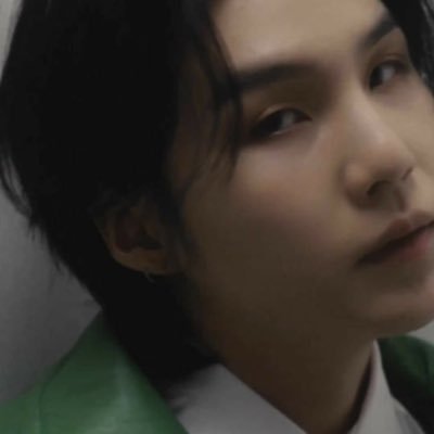 thvbiebs's profile picture. are we doomed?