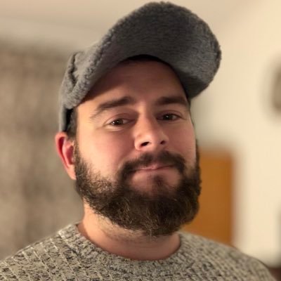 riseAndScheisse's profile picture. Une baguette tradition | 🇬🇧🇫🇷 | IT guy