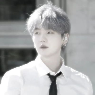 perfictionist's profile picture. 👽 from 🌌                                                                                                        Never leaving this magic shop ♡