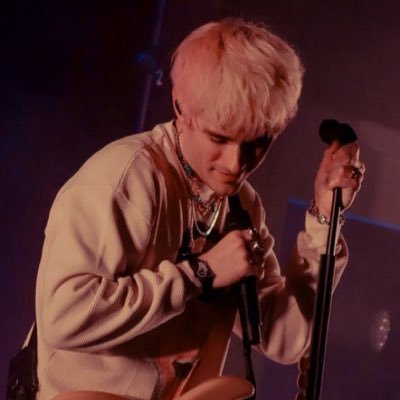 mylovesdisorted's profile picture. |Soundtrack to forgetting| #1 Ice Bath Enthusiast 🧊 | Parx+Bad Omens| Alt: @lovesdisorted| Bisexual| SH/ED twt DNI/FOLLOW!!| Gh truther 💙| Multifandom|