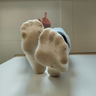 MasterHati_'s profile picture. 💸 Your favourite 18yo dutch cashmaster and footgod 😋 I'm only happy when I've turned your life into shambles 😈 Trust me, it's worth it 😌