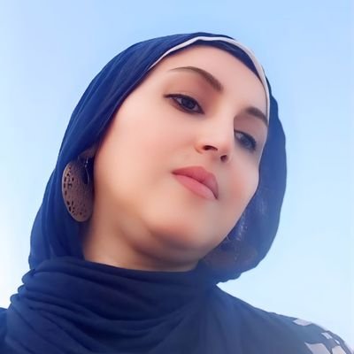 MoonSaad19's profile picture. ومن لي سواك 
ومن سواك يريٰ قلبي ويسمعه يآ الله✨

 إمـرأة لها سطـور لا يُتقـن الجميـع قراءتهـا☕  اللهـمّ احفـظ بنـاتي💕
 #مـون
حساب ثاني @MoonHady3