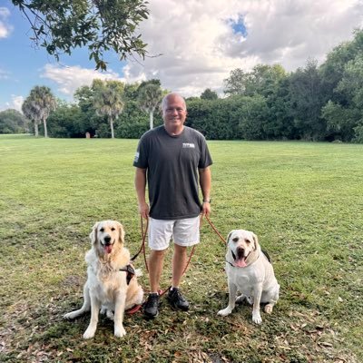 OscarTherapyDog's profile picture. 